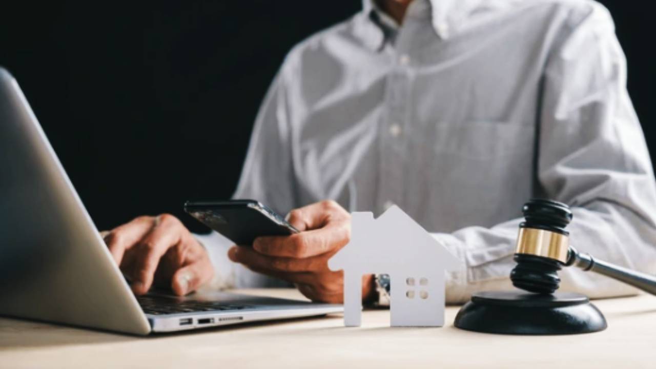 MUMBAI INJUNCTION IN PROPERTY MATTERS